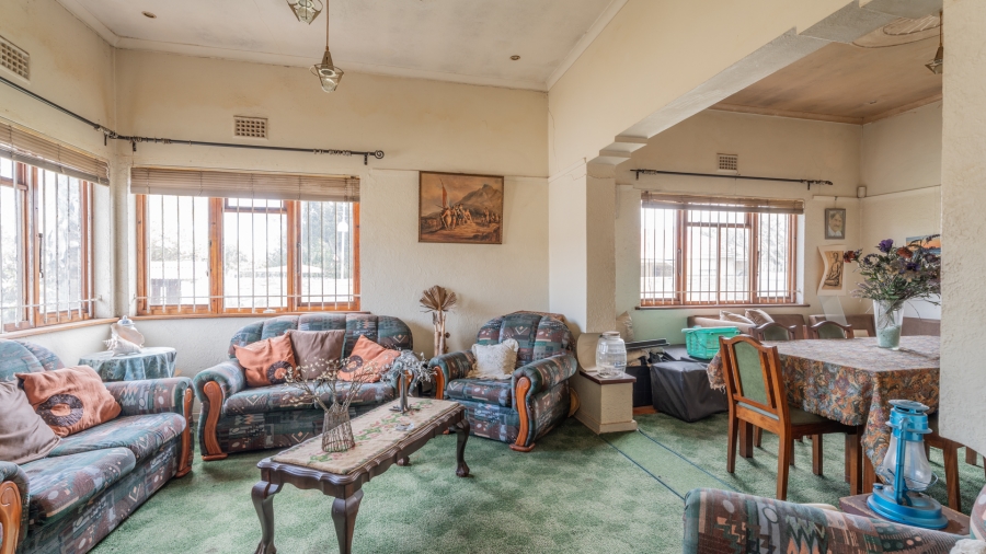 4 Bedroom Property for Sale in Kempenville Western Cape